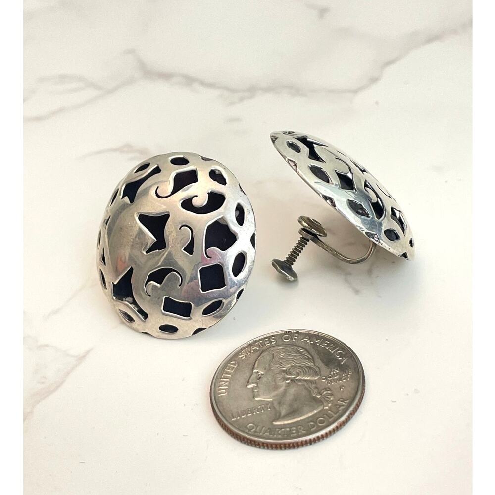 Vintage Mexican Sterling Silver Cutout Dome Screw-Back Earrings